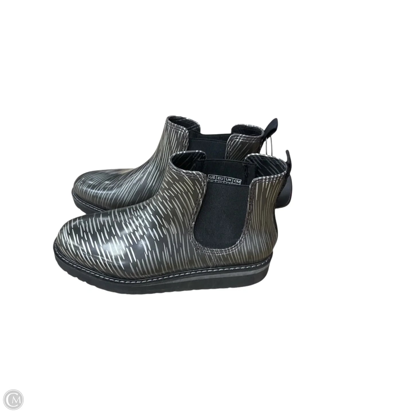 Boots Ankle Flats By Clothes Mentor In Grey, Size: 7