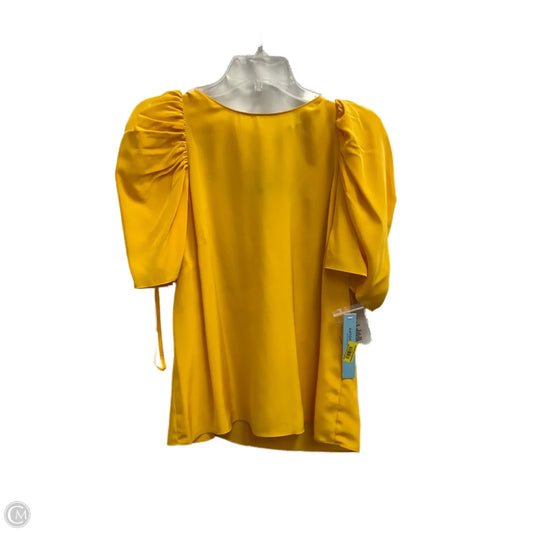 Top Short Sleeve By Antonio Melani In Yellow, Size: M