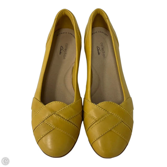 Shoes Flats By Clarks In Yellow, Size: 7