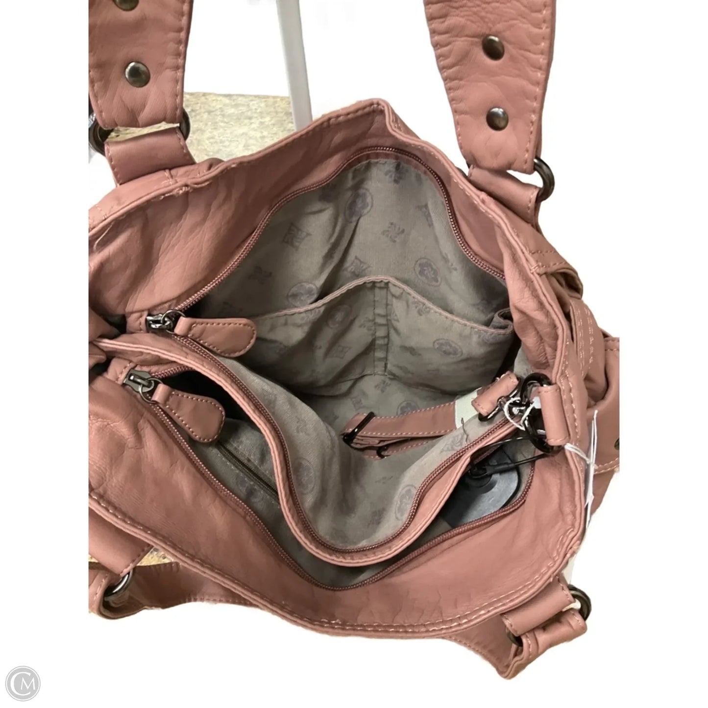 Handbag By Clothes Mentor, Size: Medium