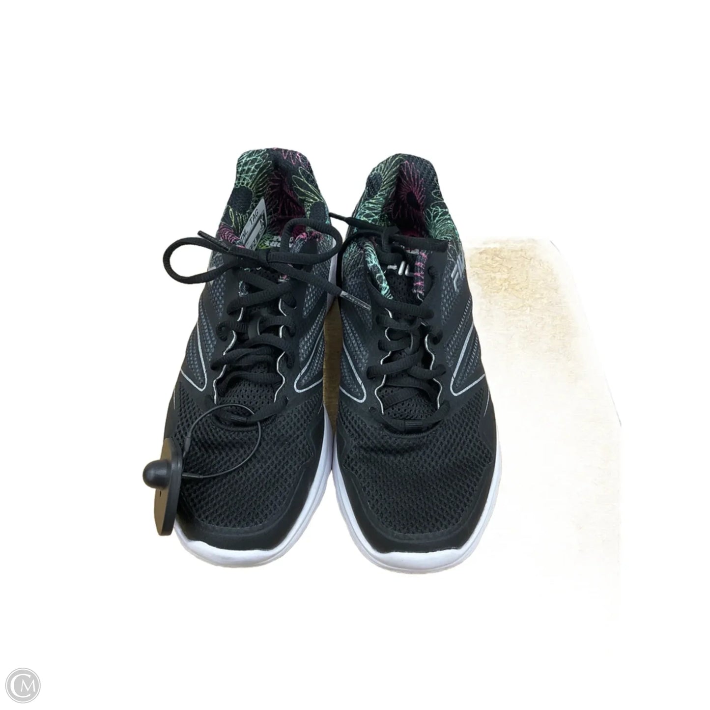 Shoes Athletic By Fila In Black & White, Size: 9.5