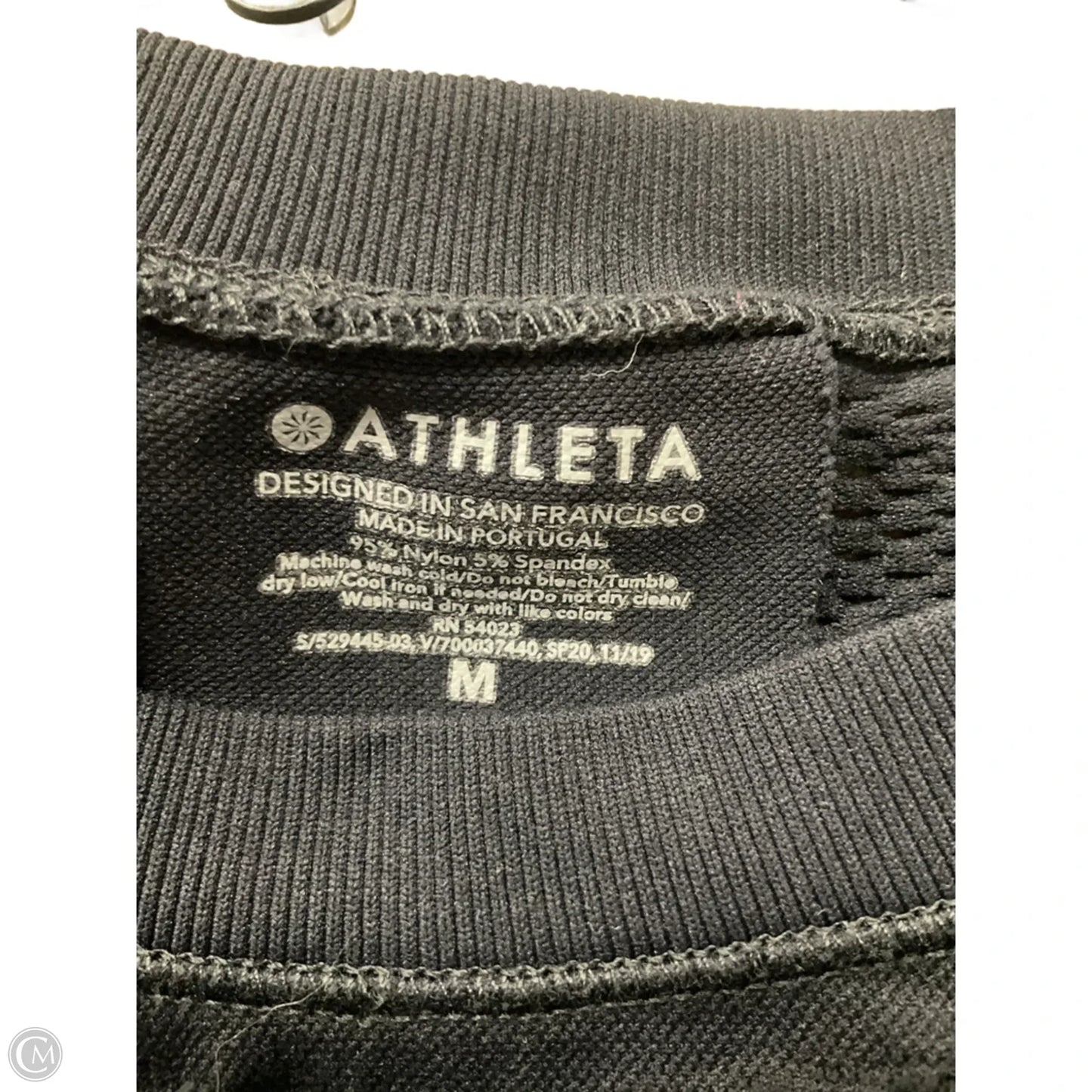 Athletic Top Long Sleeve Crewneck By Athleta In Black, Size: M