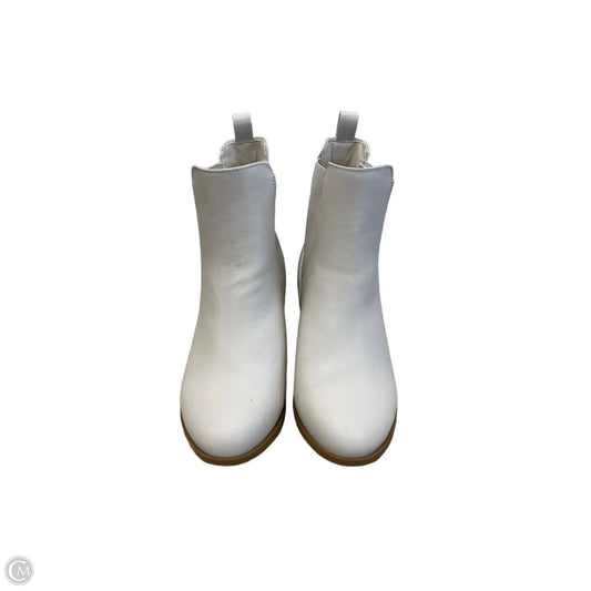 Boots Ankle Flats By Lane Bryant In Cream, Size: 8