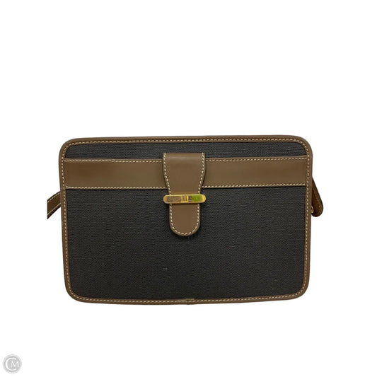 Wristlet By Cma, Size: Large