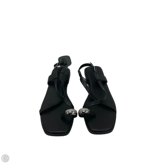 Sandals Flats By Old Navy In Black, Size: 6