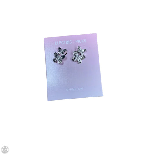 Earrings Statement By Cma