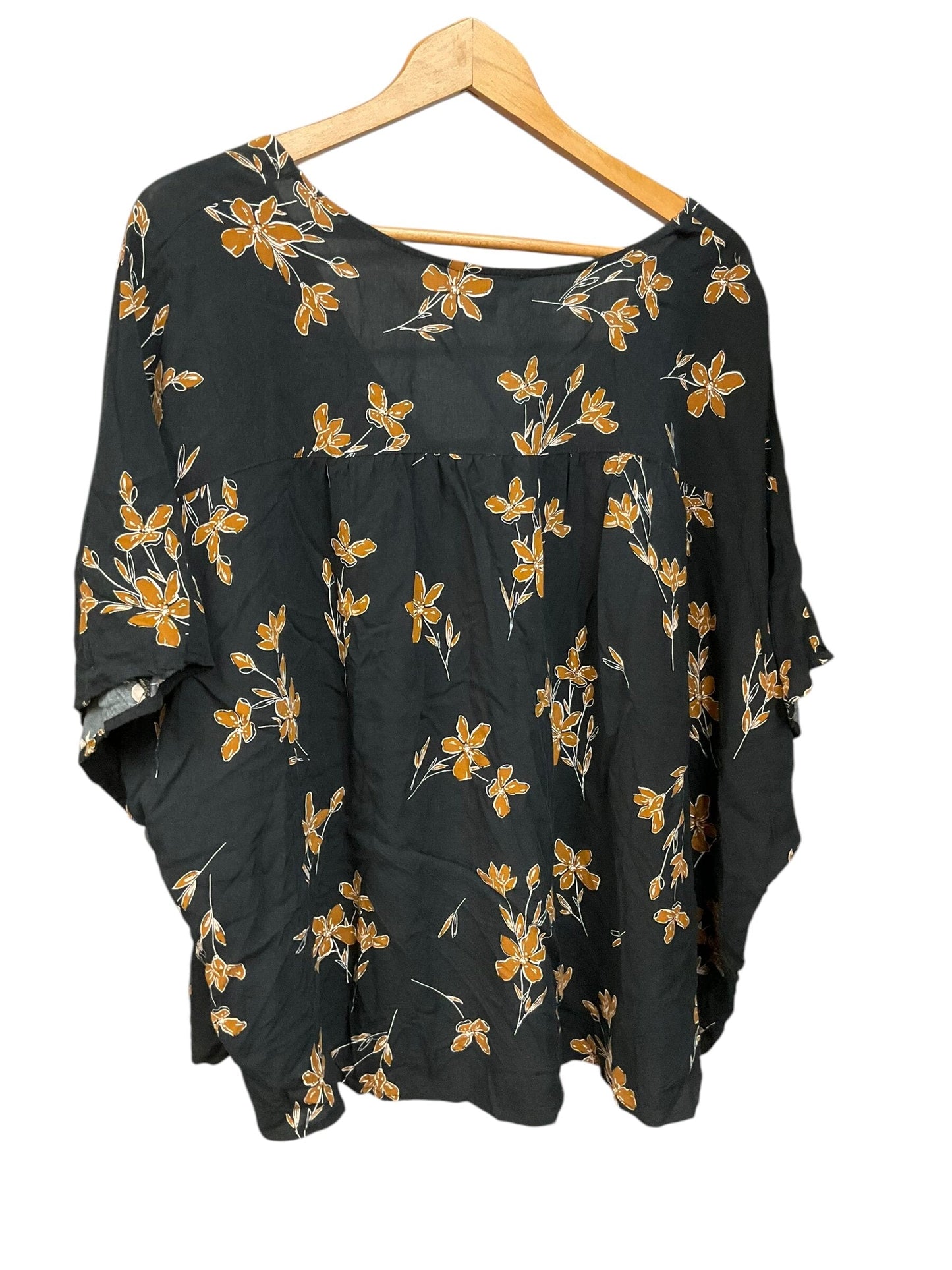 Blouse Short Sleeve By Terra & Sky  Size: 4x