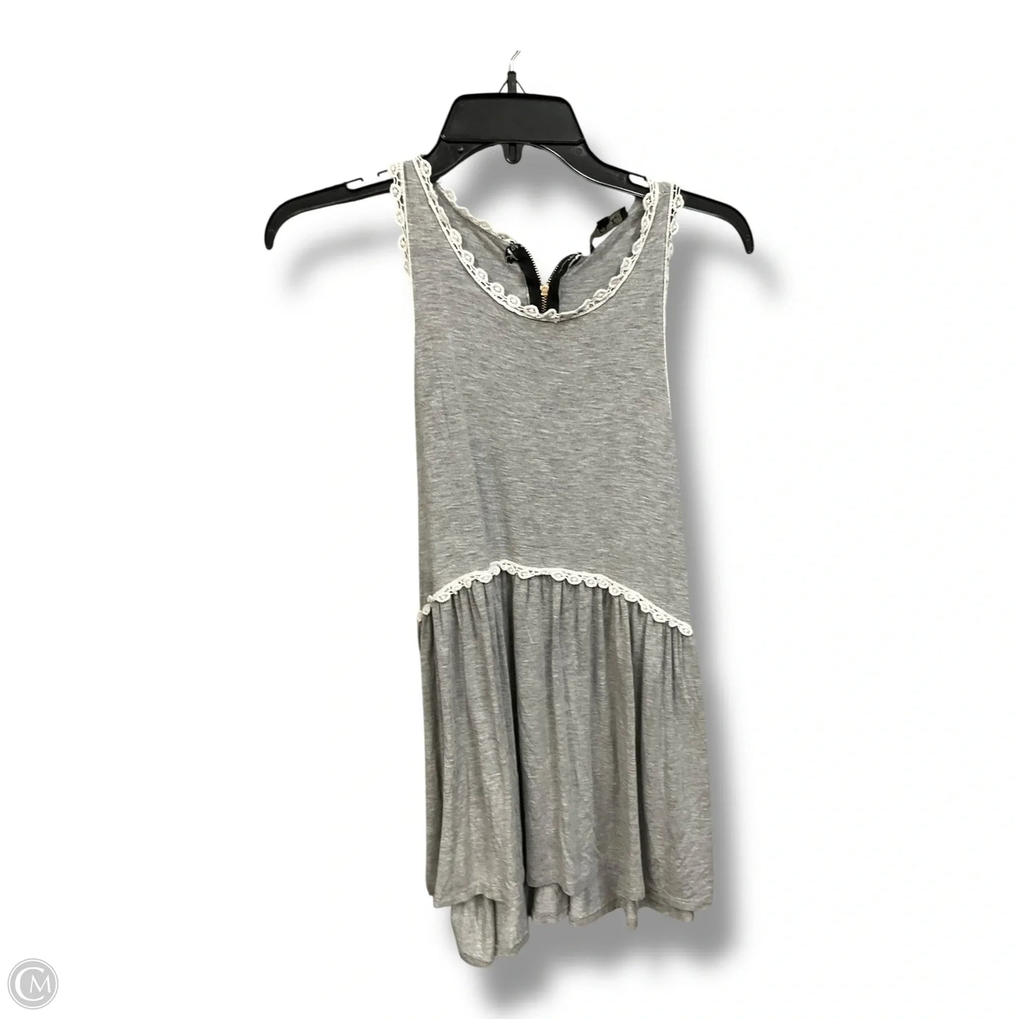 Top Sleeveless By Pol In Grey, Size: M