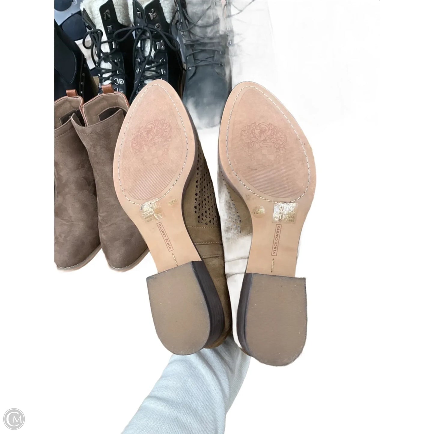 Shoes Flats By Vince Camuto In Brown, Size: 9.5