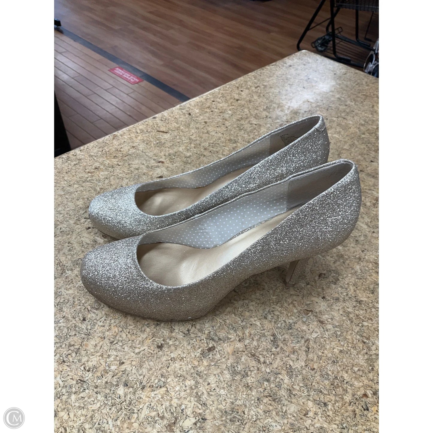 Shoes Heels Stiletto By Madden Girl In Gold, Size: 9.5