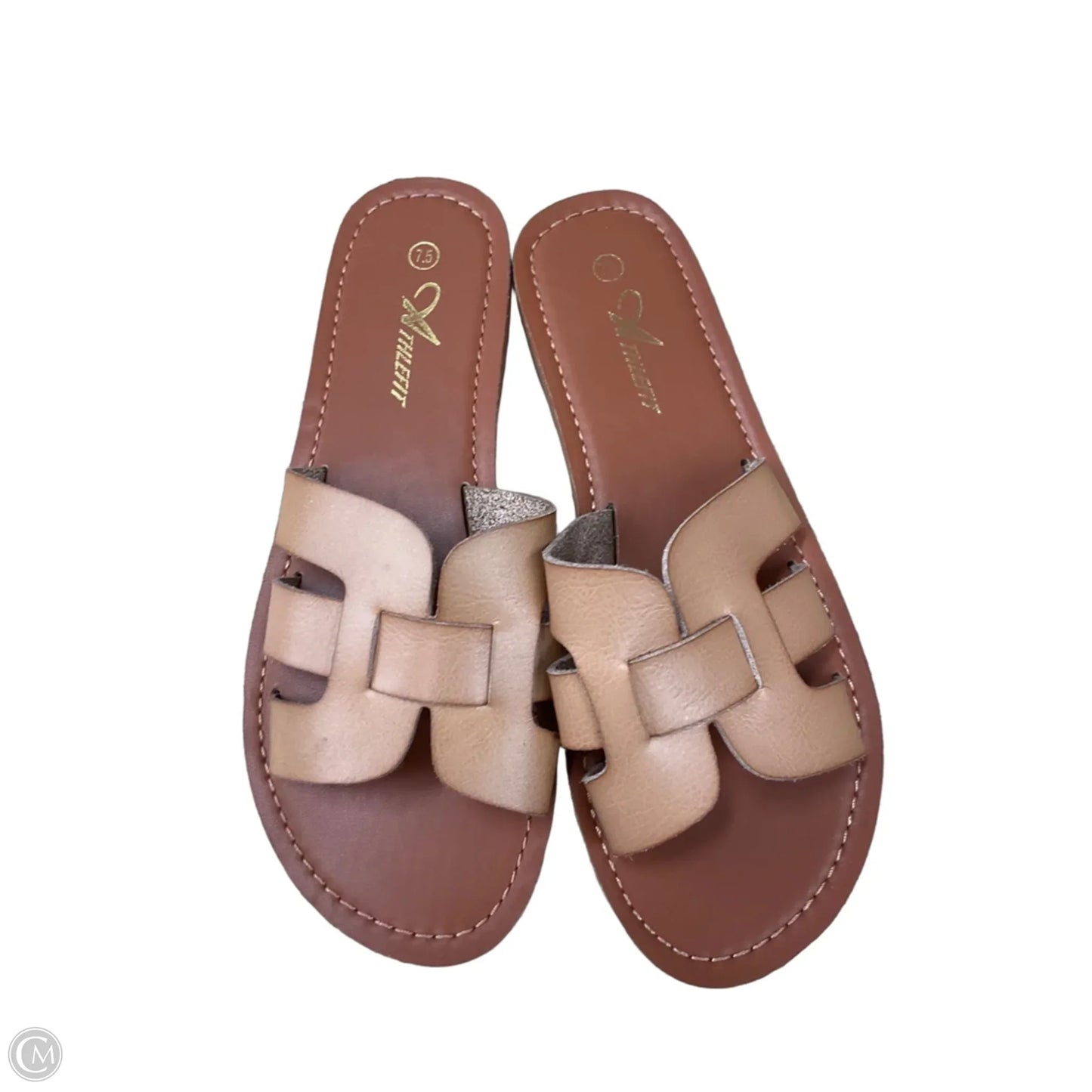 Sandals Flats By Clothes Mentor In Tan, Size: 7.5
