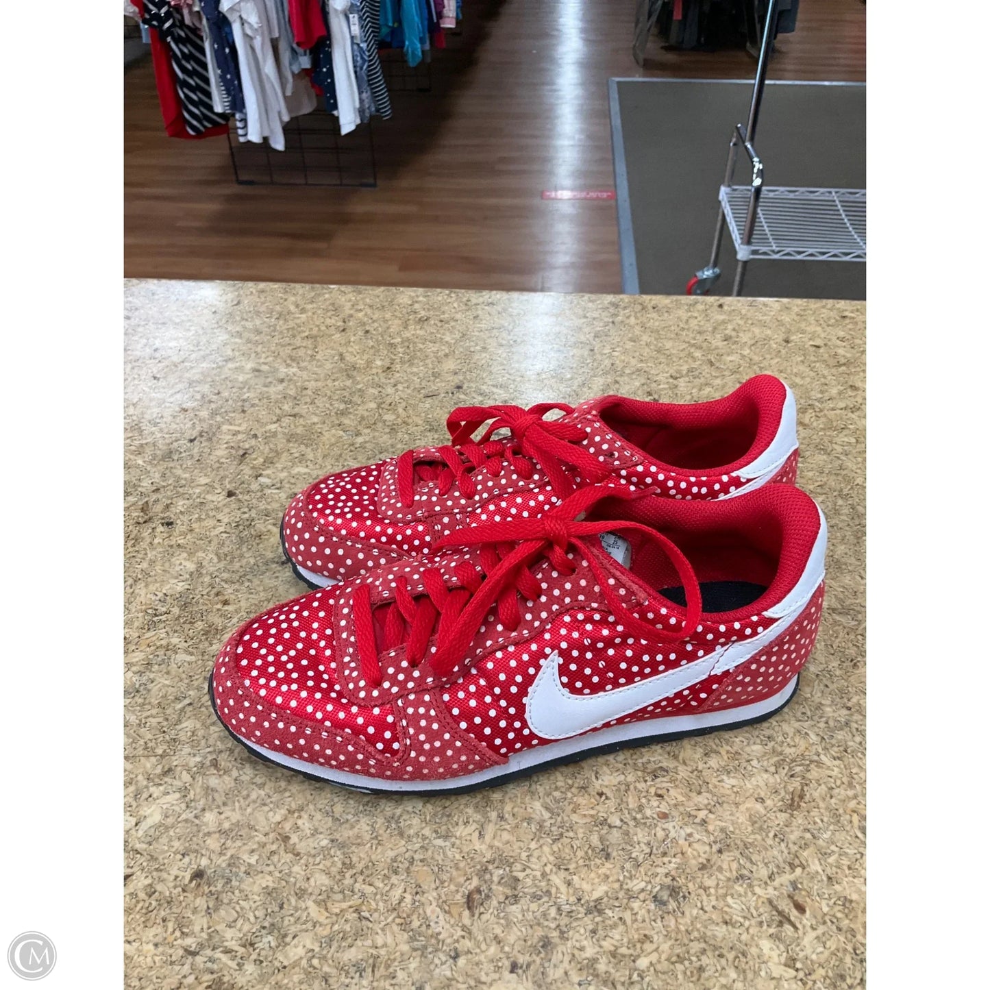 Shoes Athletic By Nike In Red, Size: 8