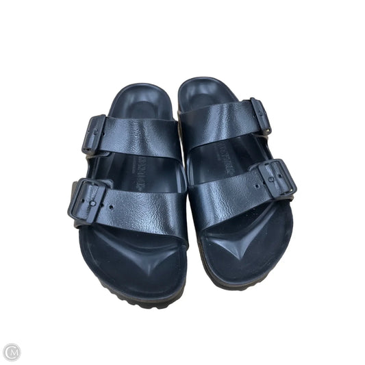 Sandals Flats By Birkenstock In Black, Size: 7