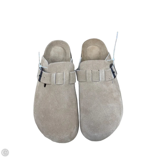 Sandals Flats By Cushionaire In Tan, Size: 9