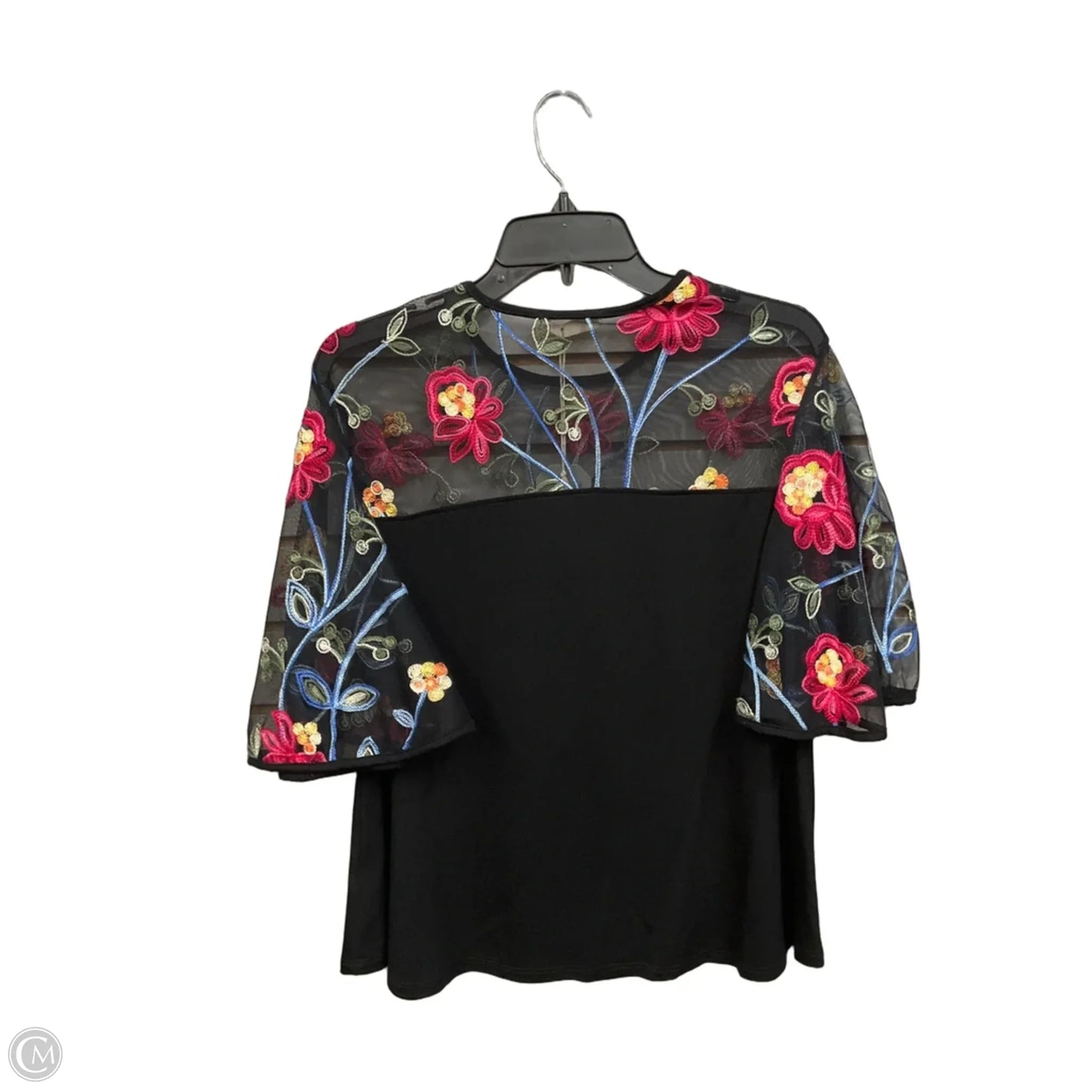 Top Short Sleeve By Pebble And Stone In Floral Print, Size: S