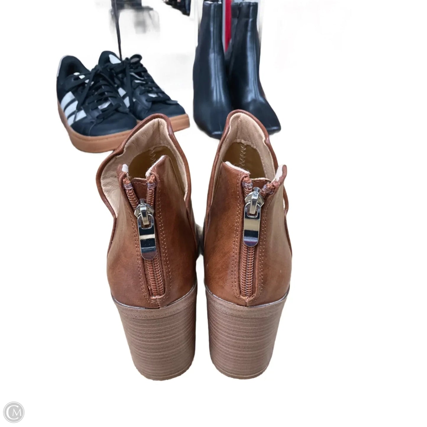 Boots Ankle Heels By Cmc In Brown, Size: 6.5