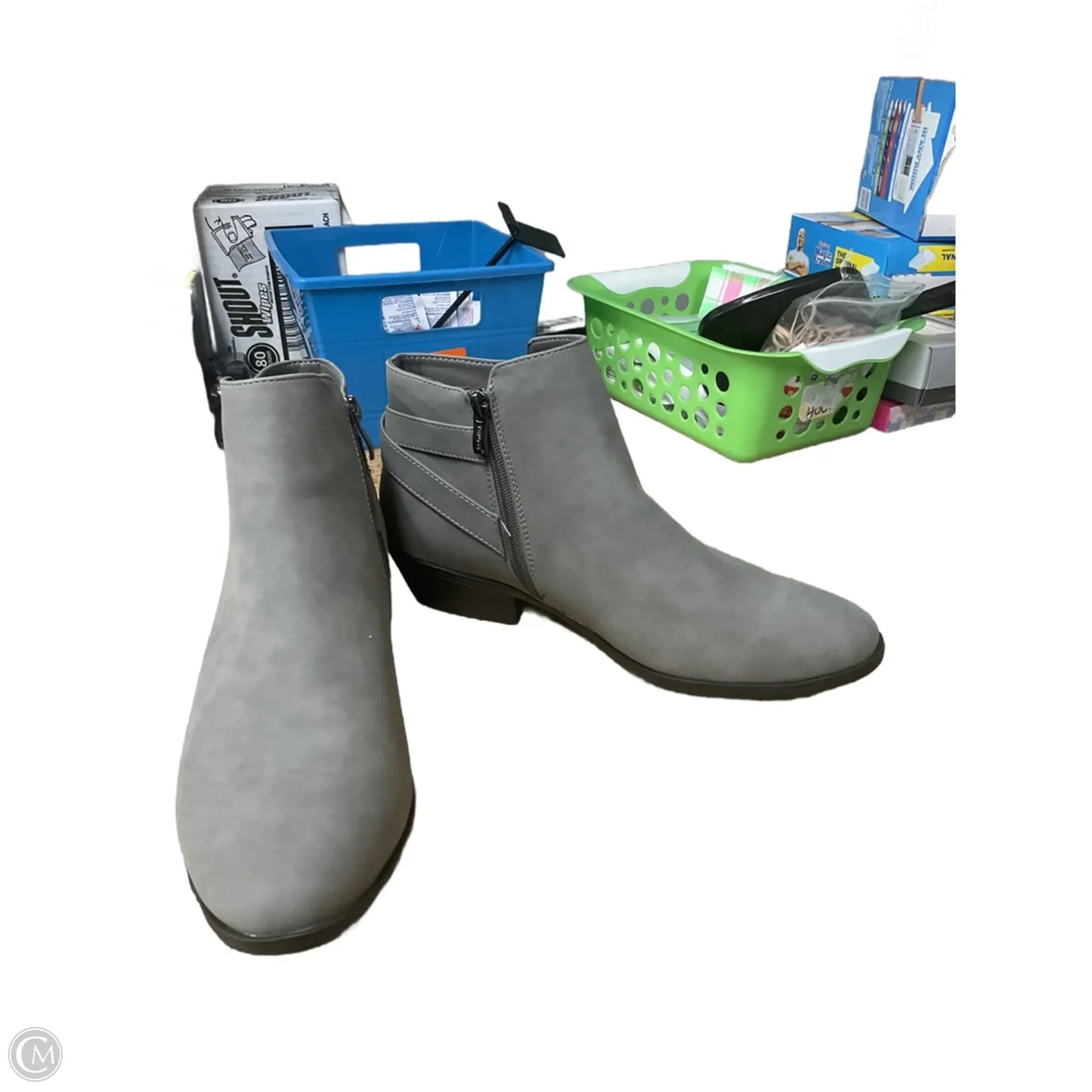 Boots Ankle Heels By Clothes Mentor In Grey, Size: 10