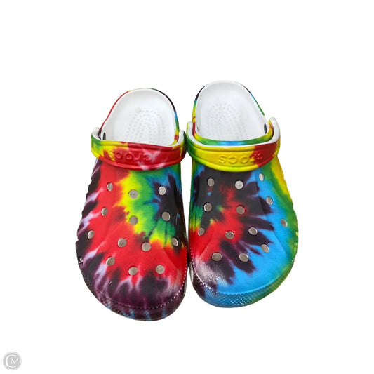 Shoes Flats By Crocs In Tie Dye Print, Size: 9