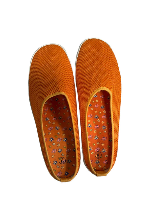 Orange Shoes Flats Clothes Mentor, Size 9
