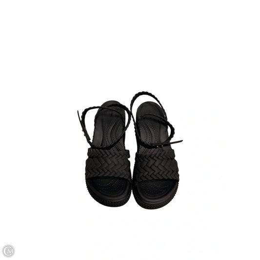 Sandals Heels Platform By Crocs In Black, Size: 7