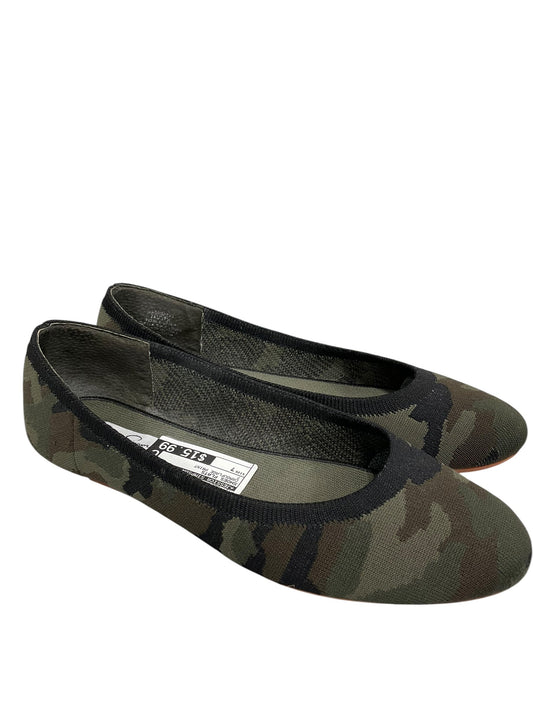 Shoes Flats By Jessica Simpson In Camouflage Print, Size: 7