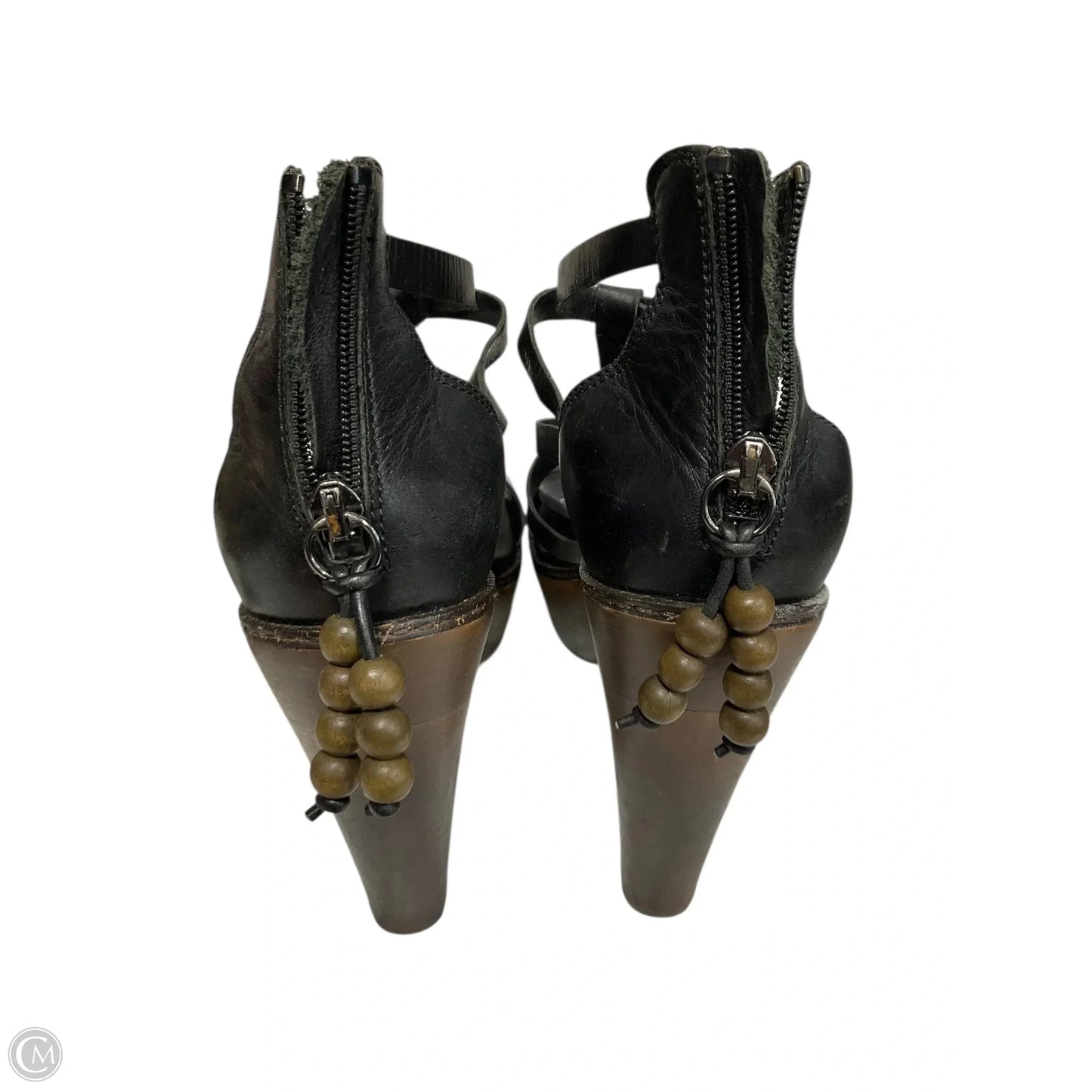 Shoes Designer By Ugg In Black, Size: 9