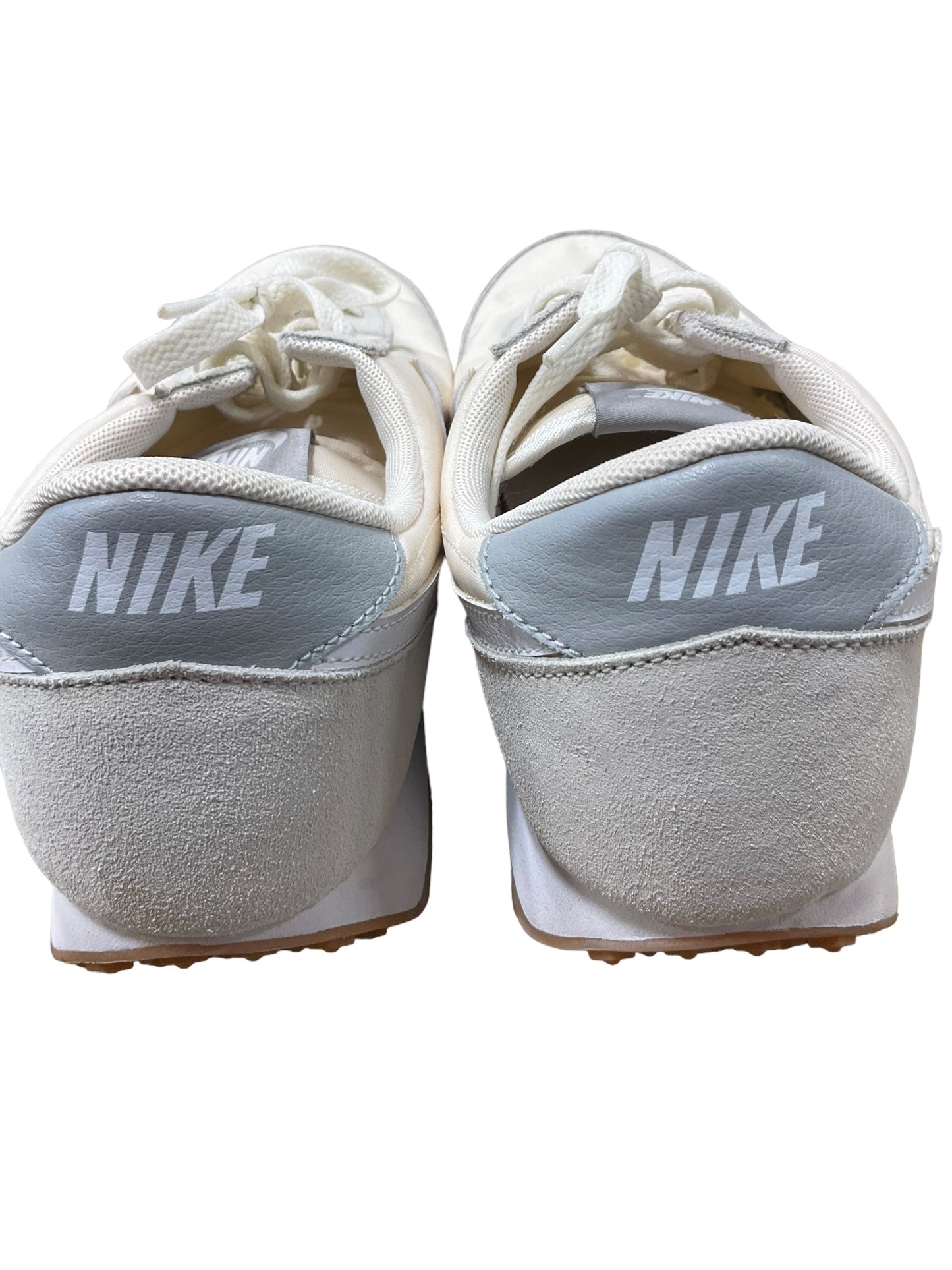 Shoes Athletic By Nike In Cream, Size: 11