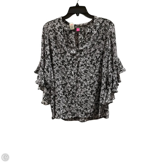 Top Short Sleeve By Vince Camuto In Black, Size: L
