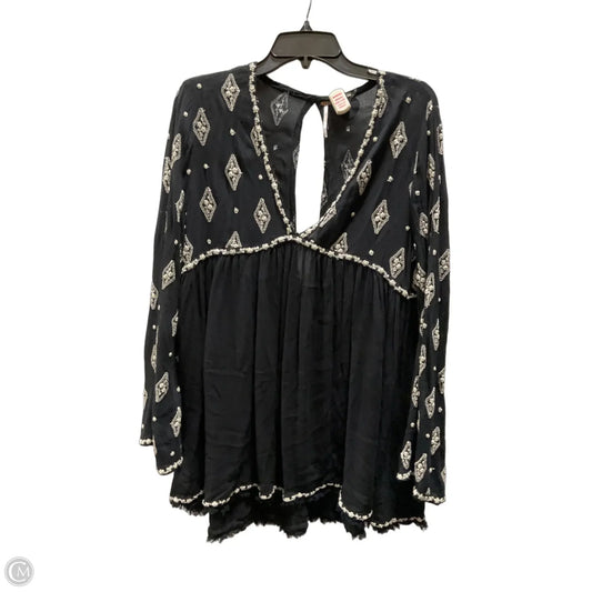 Top Long Sleeve By Free People In Black, Size: L