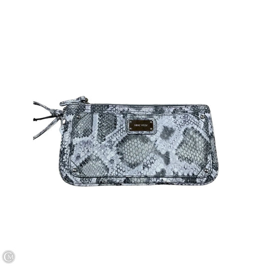 Wristlet By Nine West, Size: Medium