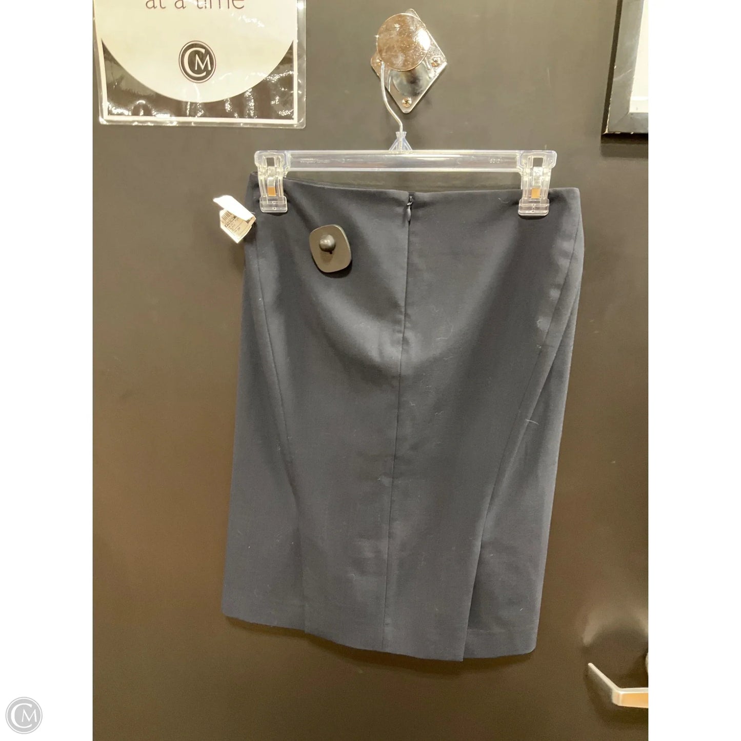 Skirt Mini & Short By Theory In Black, Size: 0p