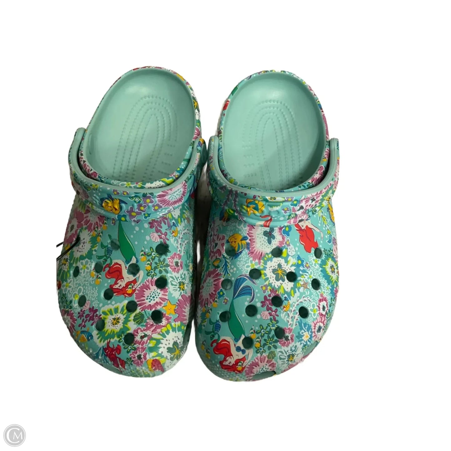 Shoes Flats By Crocs In Multi-colored, Size: 7