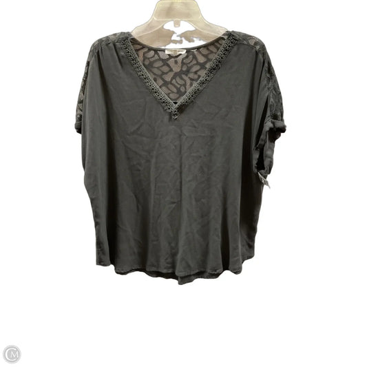 Top Sleeveless By Maurices In Green, Size: Xxl