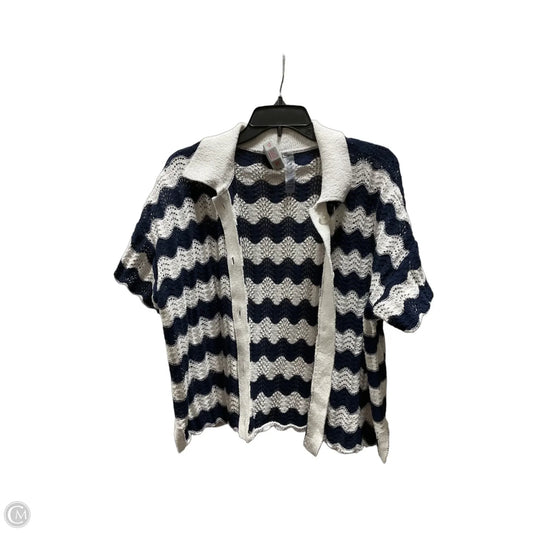 Blouse Short Sleeve By Lou And Grey In Blue & White, Size: M