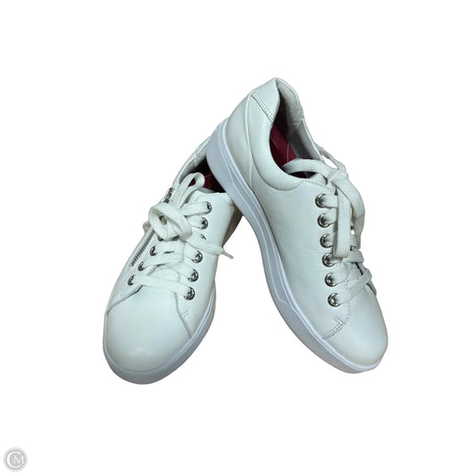 Shoes Athletic By Munro In White, Size: 8
