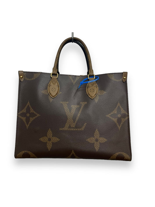 Handbag Luxury Designer By Louis Vuitton, Size: Medium