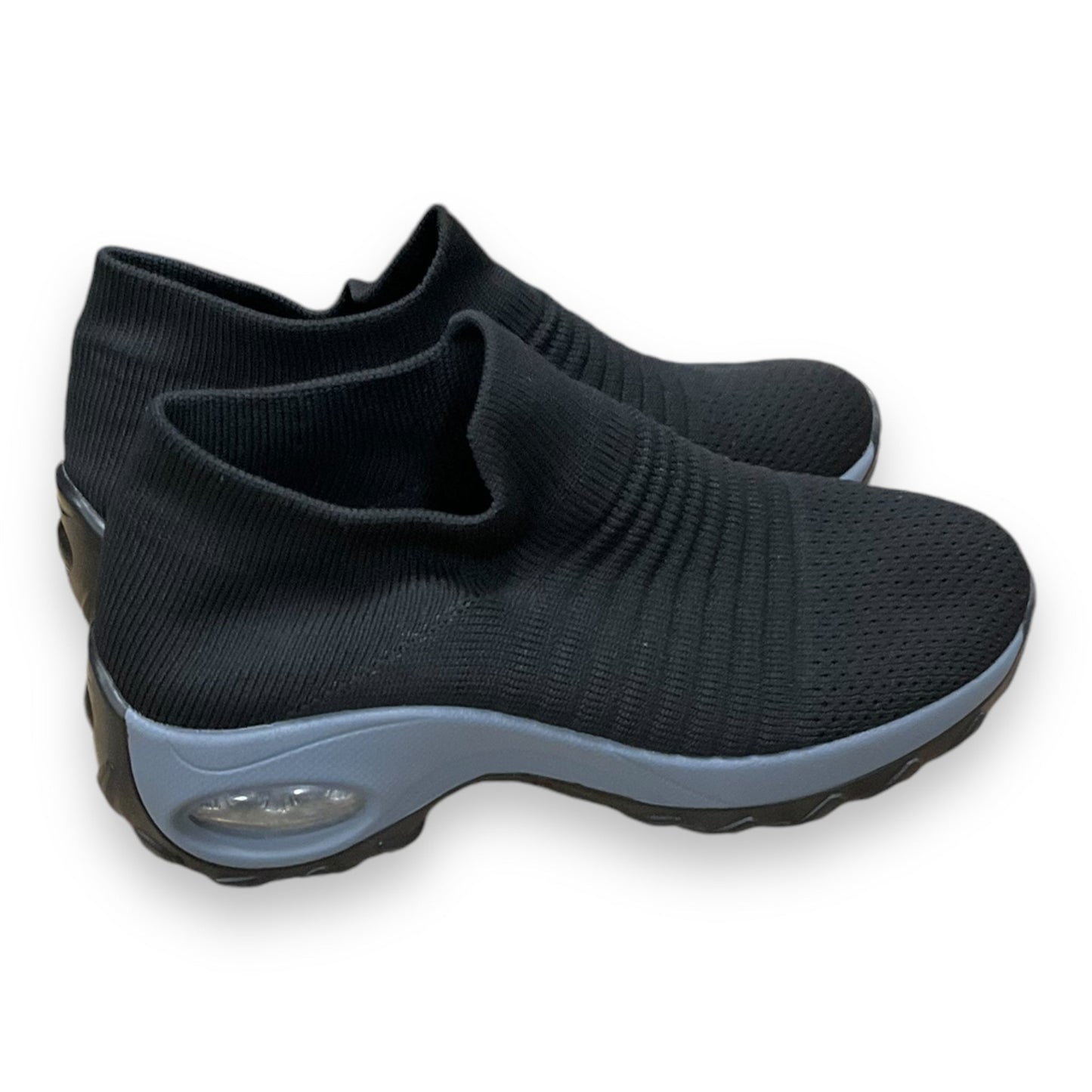 Shoes Sneakers By Clothes Mentor In Black, Size: 6.5