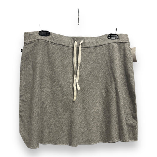 Athletic Skirt By Champion In Grey, Size: Xl