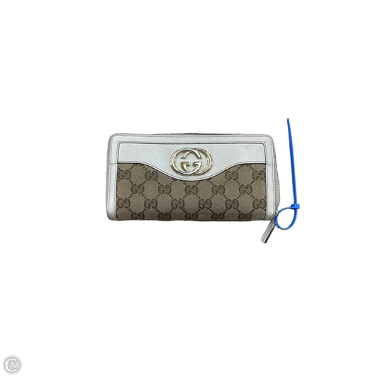 Wallet Luxury Designer By Gucci, Size: Medium