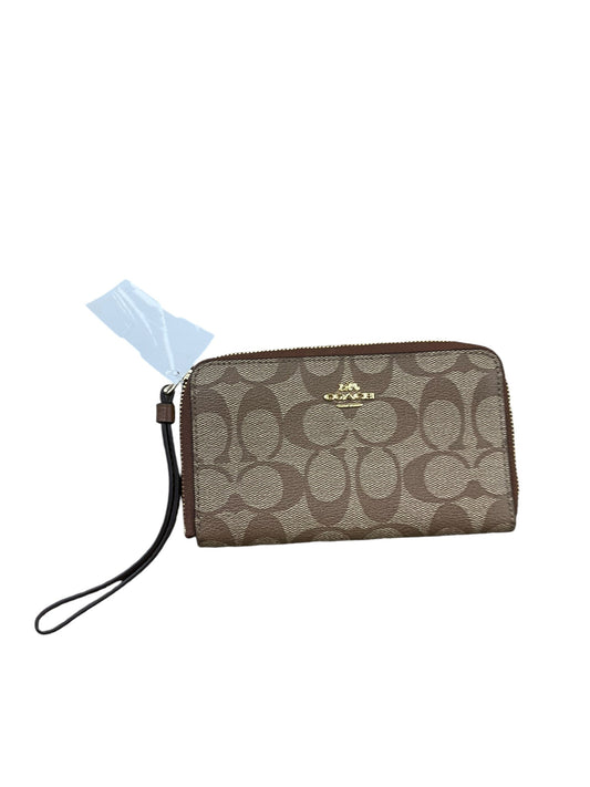 Wristlet Designer By Coach, Size: Small