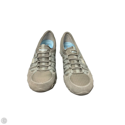 Shoes Sneakers By Skechers In Grey, Size: 7