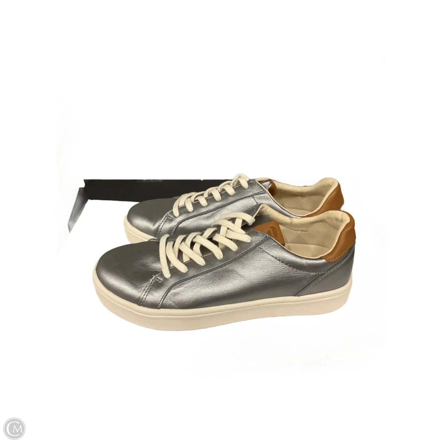 Shoes Flats By Infinity In Silver, Size: 7
