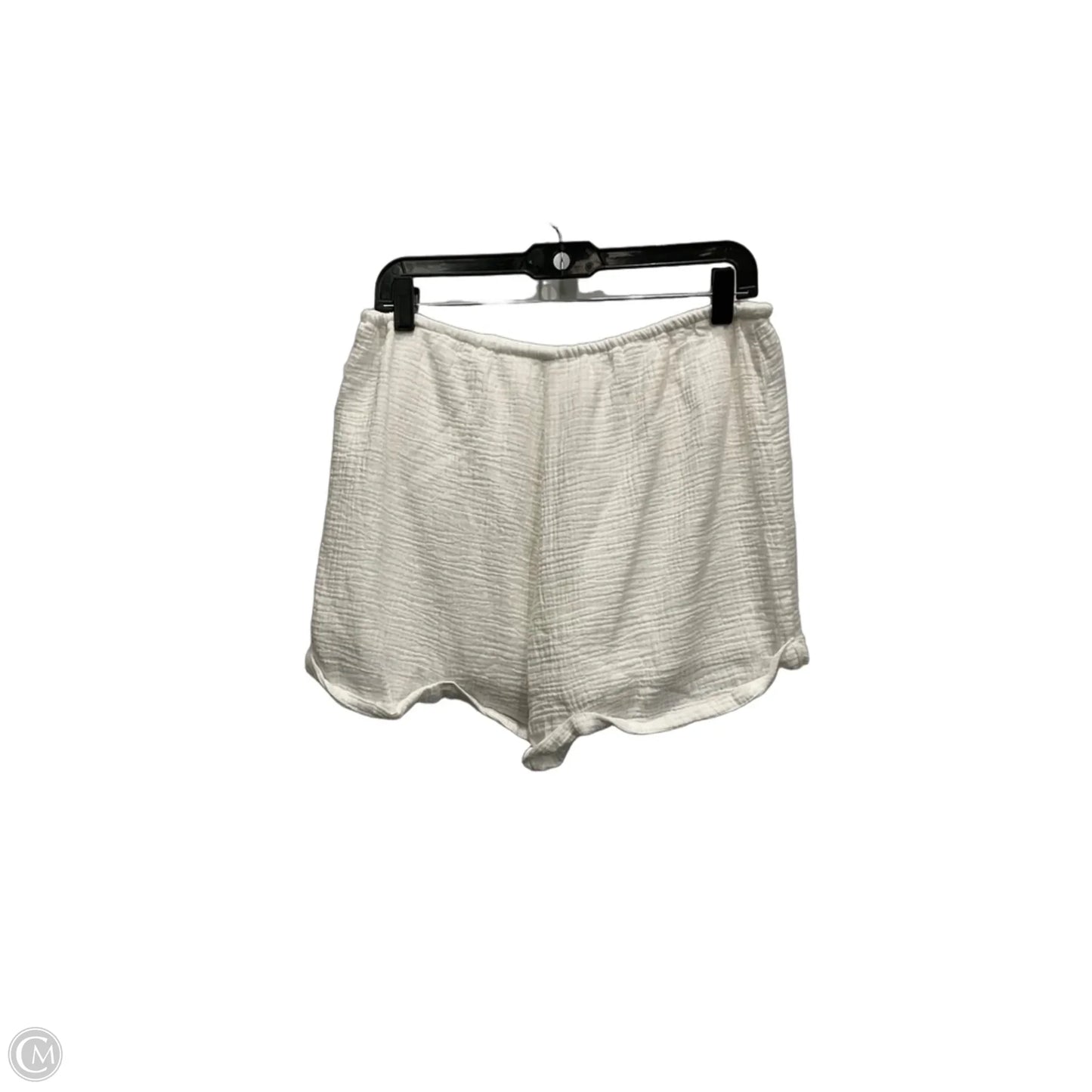 Shorts By Clothes Mentor In White, Size: M