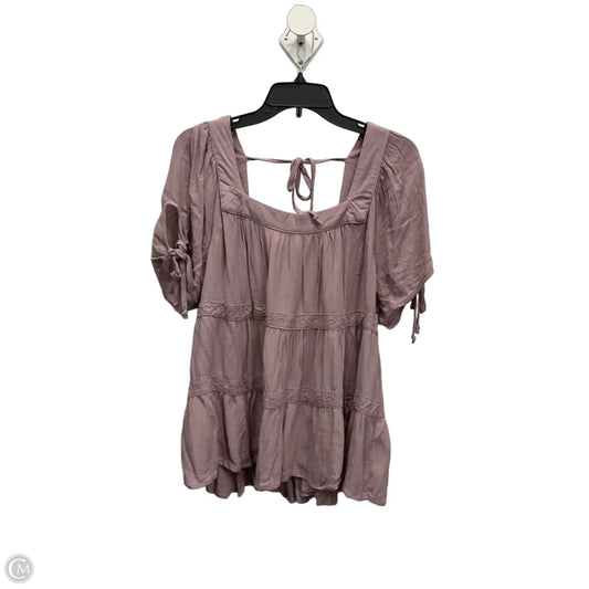 Top Short Sleeve By Maurices In Purple, Size: Xl