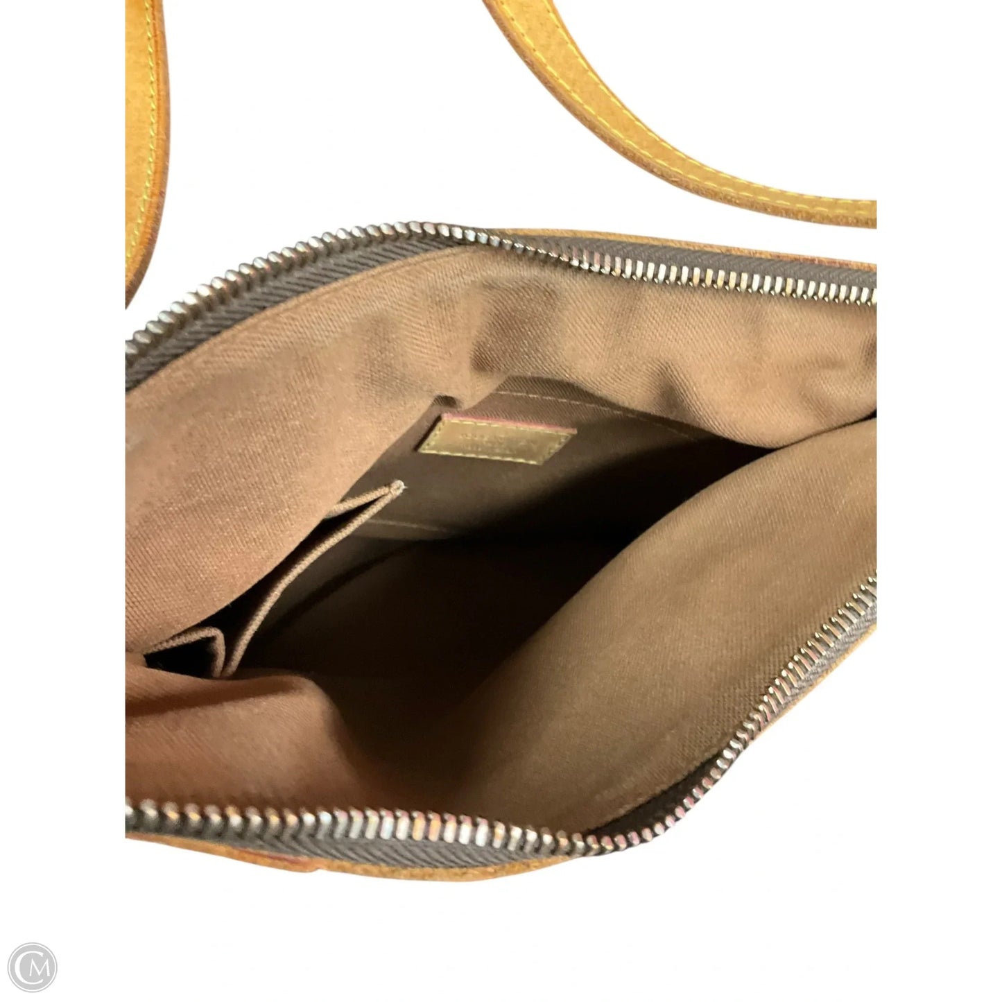 Crossbody Luxury Designer By Louis Vuitton, Size: Medium