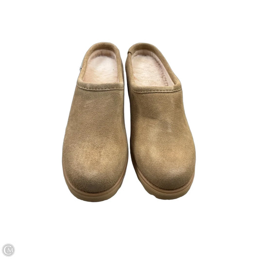 Shoes Flats By Bearpaw In Brown, Size: 8