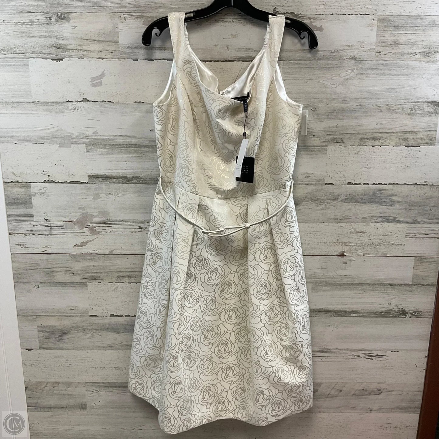 Dress Party Short By White House Black Market In White, Size: L