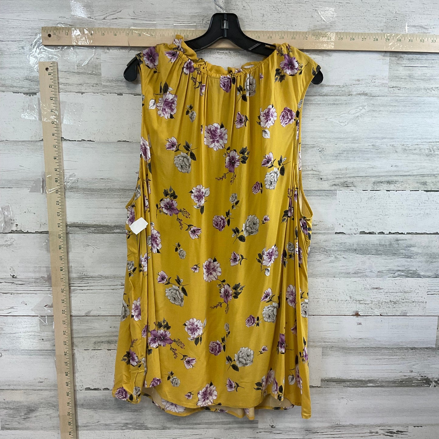 Yellow Top Sleeveless Torrid, Size 2x