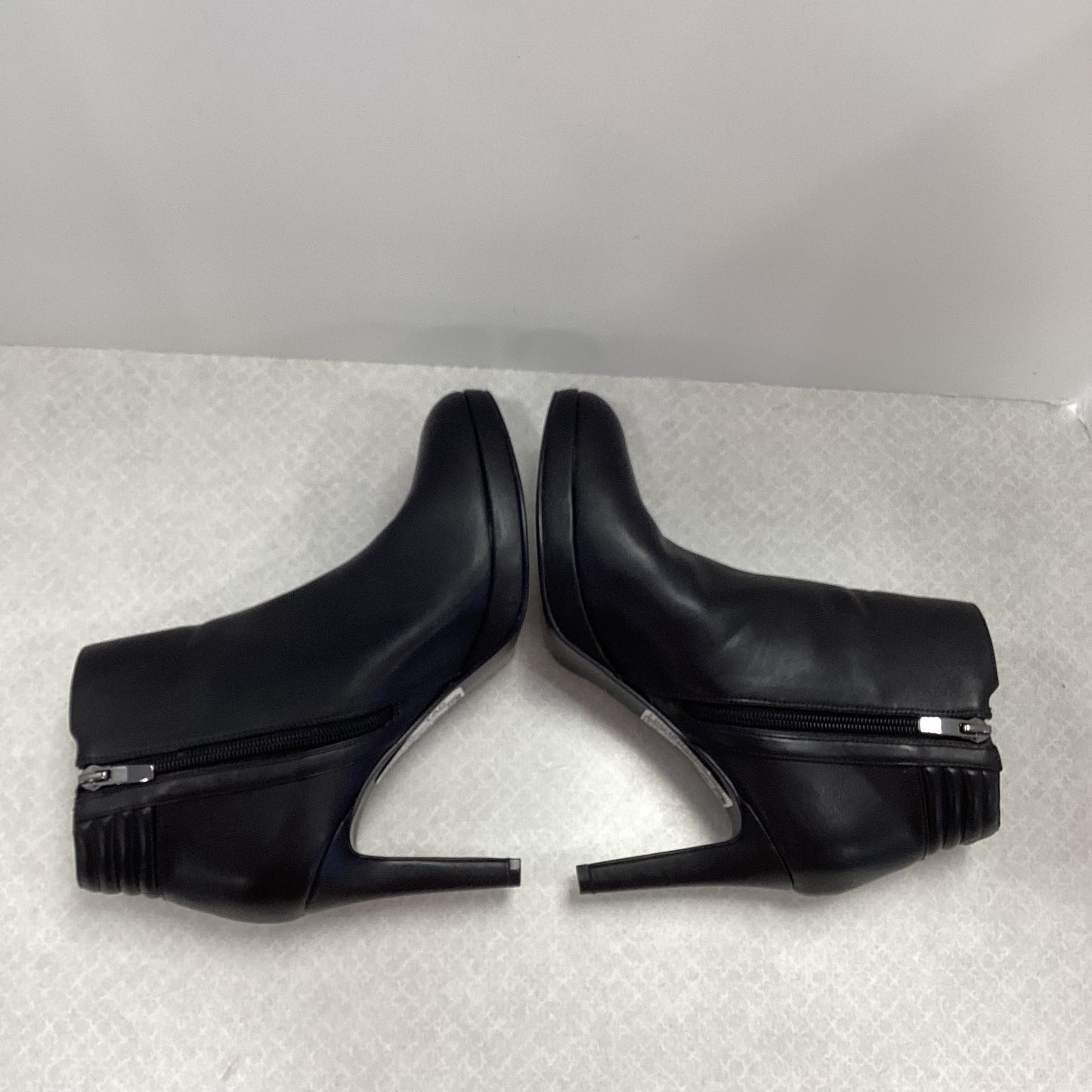 Boots Ankle Heels By Nine West In Black, Size: 8