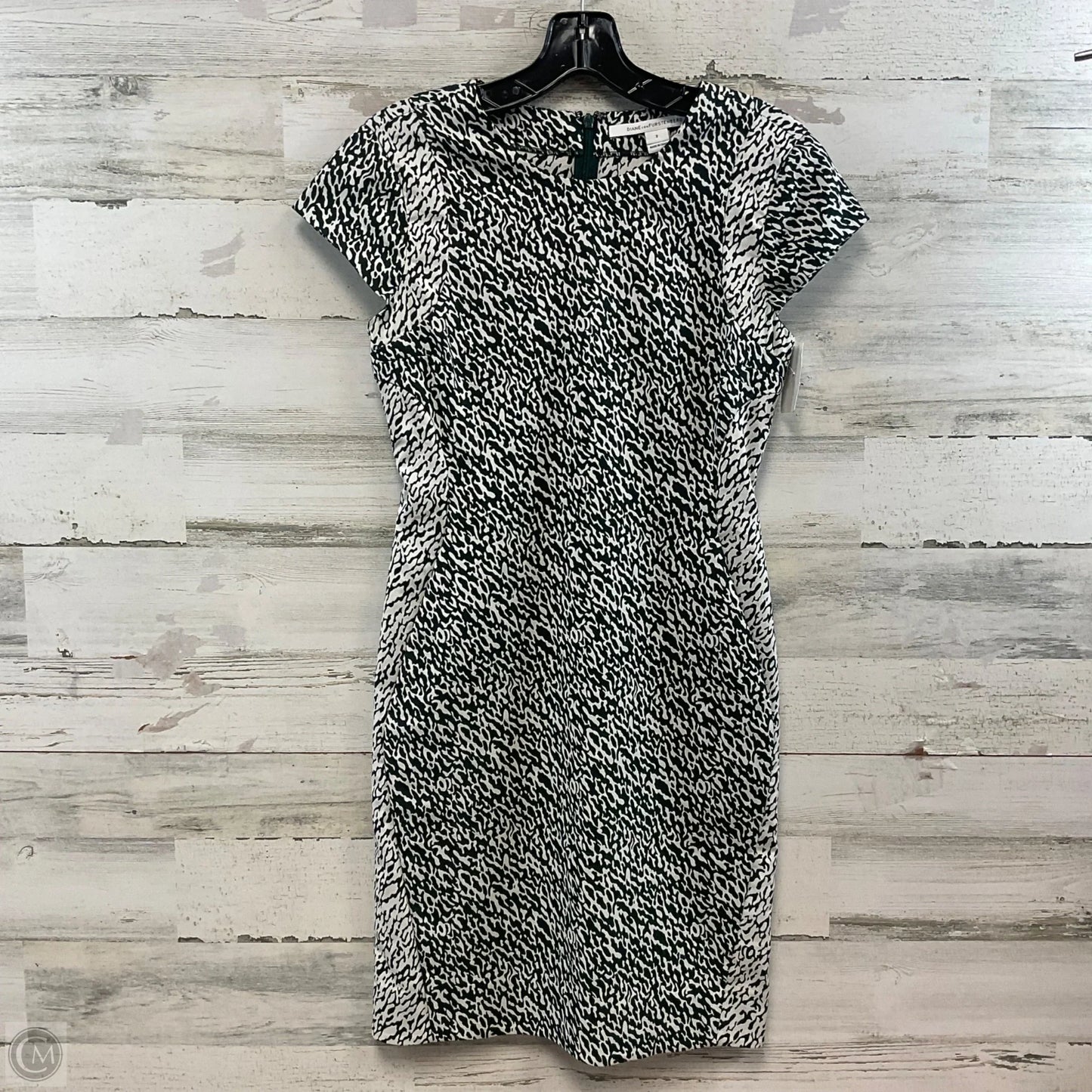 Dress Designer By Diane Von Furstenberg In Green, Size: Xs